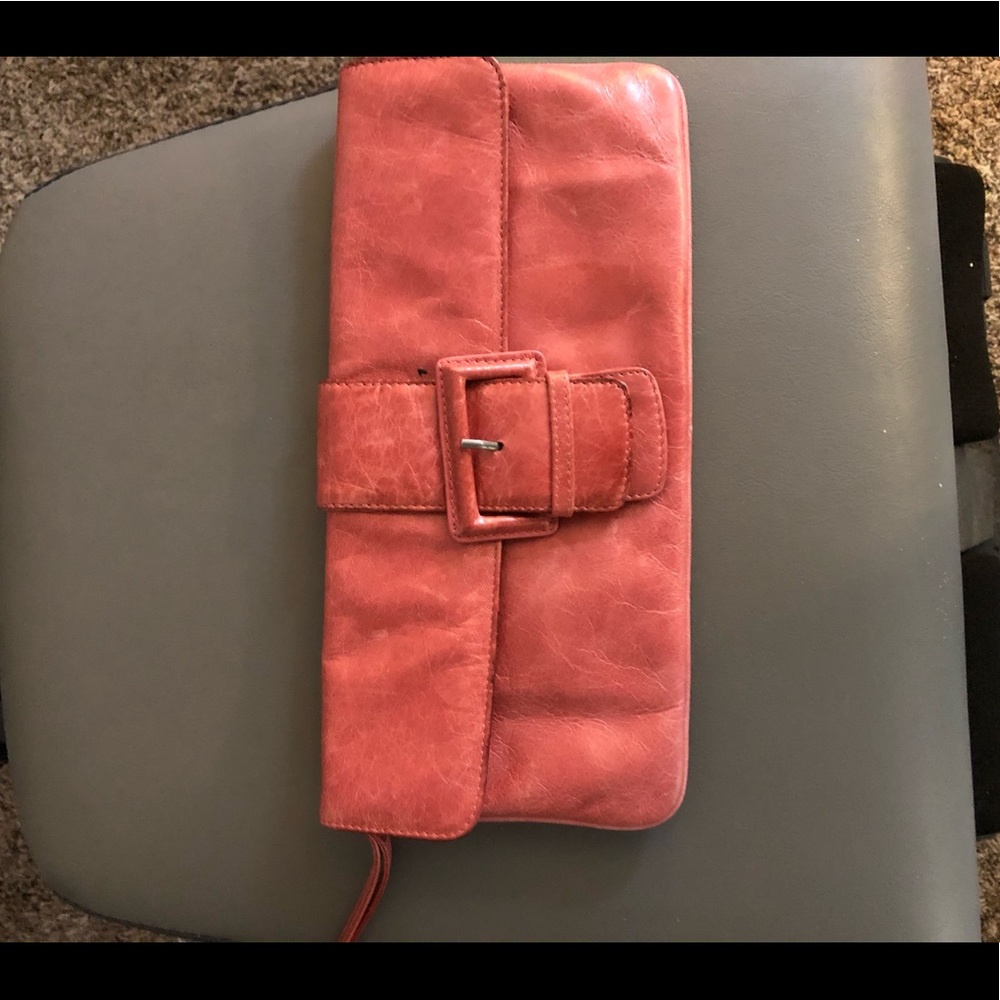 Hobo clutch